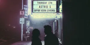 Lirik Lagu ‘Darkest Hour (Keisya Levronka Version)’ - Astrid S, Tentang Rasa Cinta Pada Seseorang