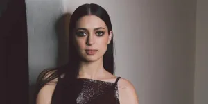 Lirik Lagu 'Ceilings', Lagu Terbaru dari Lizzy McAlpine