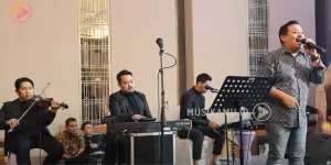 Lirik Lagu 'Ikan Dalam Kolam' - El Corona feat Muqadam, Terjerat Pesona Si Dia