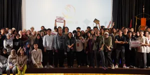 Mahasiswa Penyiaran Multimedia Vokasi Universitas Indonesia Rayakan 11 Energi Baru Melalui "Teras Sinema"