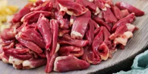 Makanan yang Sering Melimpah Saat Lebaran, Bisa Menyebabkan Penyakit