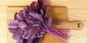 Manfaat Bayam Merah, Sayuran Ajaib untuk Menurunkan Kolesterol dan Gula Darah