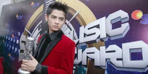 Menang di SCTV Music Awards 2015, Aliando Merasa Tak Pantas
