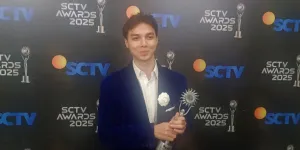 Menang Piala SCTV Awards 2025, William Roberts Tak Lupakan Jasa Ibunda