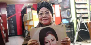 Mengintip Karya Waldjinah Sang Maestro Keroncong Indonesia, Total Ada 200 Piringan Hitam di Museum Musik Indonesia