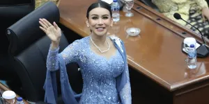 Meski Akan Jalani Tugas Baru Sebagai Wakil Rakyat, Bebizie Mengaku Tak Ingin Tinggalkan Dunia Hiburan