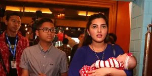 Meski Repot, Ashanty Senang Ajak Baby Arsy Kemana-Mana