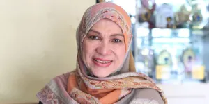 Meski Sempat Koma, Kerabat Ungkap Kondisi Kesehatan Dorce Gamalama Pasca Dilarikan ke ICU