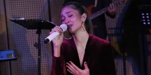 Mikha Tambayong Rilis Single 'Di Depan Mata', Lagu Tema Film BISMILLAH KUNIKAHI SUAMIMU