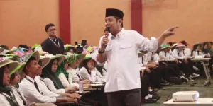Momen Pasha Ungu Jadi Pembicara di Pengenalan Kehidupan Kampus, Berbagi Pengalaman