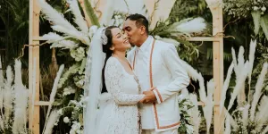 Mutia Ayu Nangis Lihat Teaser Trailer Film 'GLENN FREDLY THE MOVIE', Ungkap Pinjamkan Baju Pernikahan Untuk Keperluan Syuting