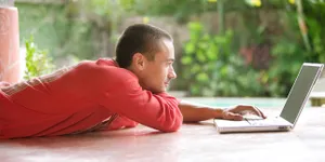 Ngantor di Mana-Mana, Di Mana-Mana Ngantor: Kerja Maksimal, Rebahan Optimal