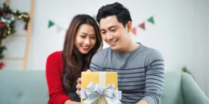 Niat Tapi Nggak Ribet: 10 Kado Valentine Buat Pacar yang Langsung Kepakai