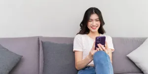 Nonton Sambil Belanja? Bisa Banget dengan Fitur Vidio Shopping Hasil Kolaborasi Vidio Bareng Shopee!
