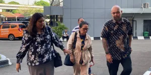 Onadio Leonardo Ditangkap Terkait Kasus Narkoba, Keluarga dan Pendeta Yerry Pattinasarany Jenguk