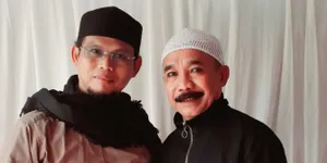 Oppie Kumis Cerita Masa Lalunya Pada Ustaz Fathulloh, Pernah Jadi Kuli Sampai Calo