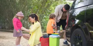 Panduan Cerdas Mudik Bersama Bayi, Tips Aman dan Nyaman di Dalam Mobil!