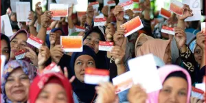 Panduan Praktis Cek Penerima Bansos PKH 2025, Mudah dan Cepat Lewat HP