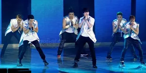 Pedagang Raup Keuntungan Besar di Konser Super Junior