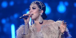 Peduli Dengan Gaya, Kunci Fashionable Syahrini Ternyata...