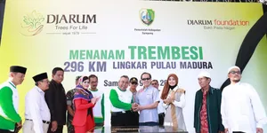 Peduli Lingkungan, Intip Aksi Kristina Tanam Pohon Trembesi