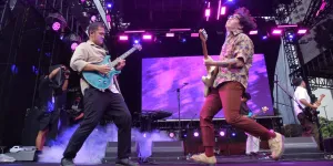 Penampilan Band Perunggu di Kapanlagi Buka Bareng BRI Festival 2025 Dapat Sambutan Meriah Penonton