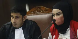 Pengacara Sekaligus Suami, Ini Cara Lukman Azhari Jaga Bipolar Medina Zein Tak Kambuh Selama Persidangan