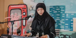 Penyanyi Bersuara Emas dan Penulis Lagu Berusia 13 Tahun, Bria Itommey Rilis Single Terbarunya 'Sampaikan Salamku'