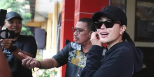 Pihak Kepolisian Ungkap Lolly Dijemput Atas Inisiatif Nikita Mirzani, Dibawa ke Rumah Sakit Untuk Visum Sebagai Bukti