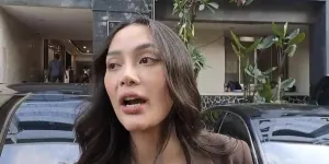 Pilih Jadi Pendengar Selama Mediasi, Erika Carlina Sebut Proses Damai dengan DJ Panda Masih Panjang