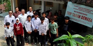 PNM Tak Hanya Bantu Modal Usaha, Mimpi Pendidikan Anak Nasabah Sulastri Ikut Dijaga
