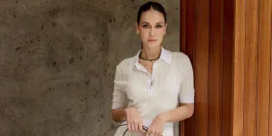 Potret Luna Maya Tenteng Tas Branded Seharga Motor Puluhan Juta