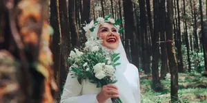 Potret Suami Pertama Sarita Abdul Mukti yang Akhirnya Terungkap, Bule Ganteng Berdarah Jerman