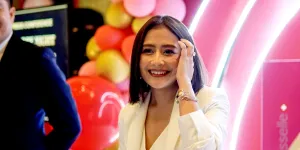 Prilly Latuconsina Bocorkan Rahasia di Balik Kulitnya yang Sehat dan Glowing