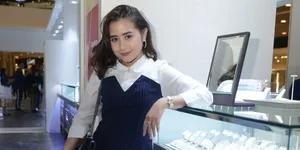 Prilly Latuconsina Lebih Suka Maxime Bouttier Beri Anting Atau Cincin Ya?