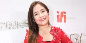 Prilly Latuconsina Masih Rahasiakan Sosok Retina Dalam Bukunya