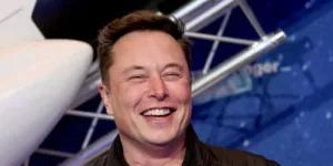 Profil, Agama dan Foto-foto Elon Musk, Orang Terkaya di Dunia yang Menghabiskan 100 Jam per Minggu untuk Bekerja