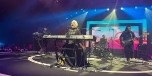 Putri Ariani Tampil Spektakuler di Konvensi Tahunan QNET V-Malaysia 2024, Disaksikan 9.000 Peserta dari 30 Negara!