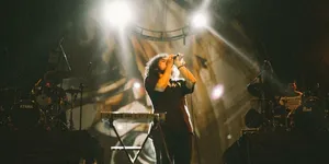 Raih Hammersonic Awards, Rollfast Diapit Burgerkill - Deadsquad