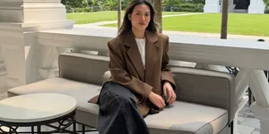Raisa Unggah Selfie dengan Seorang Pria, Go Public?