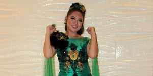 Ramaikan Demokrasi dengan Damai, Lia Amelia Jadikan 01 dan 02 Single Lagu