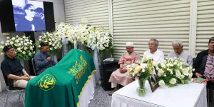 Ray Sahetapy Akan Disalatkan di Masjid Istiqlal, Tempatnya Menjadi Mualaf