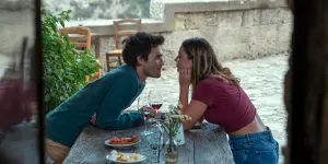 7 Rekomendasi Film Romance Barat Terbaru, Hadirkan Kisah Romantis yang Bikin Baper