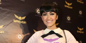 Resmi Jadi 'Pejabat', Inilah Yang Dirasakan Julia Perez