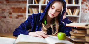 Resume Buku: Pengertian, Unsur-unsur, Cara Membuat, Simak Bedanya dengan Resensi