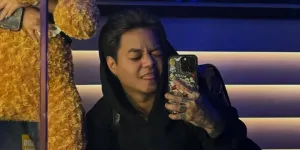 Reza Arap Selamat dari Kebakaran Resort, Diminta Foto Saat Evakuasi