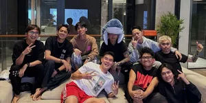 Reza Arap Syukuran Rumah Baru, AAA Clan Turut Hadir