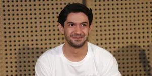 Reza Rahadian Bagikan Momen Unik Saat Mengajar: Kangen Kalau Belum ke Kampus