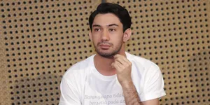 Reza Rahadian Sangkal Jadi Dosen Adalah Cita-Citanya Sejak Kecil