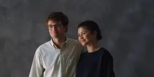 Robert Pattinson dan Zendaya Umumkan 'Lamaran' yang Bikin Heboh di THE DRAMA